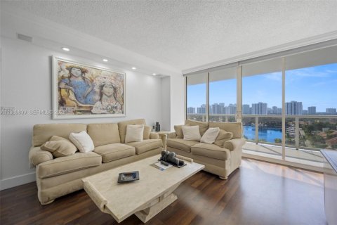 Купить кондоминиум в Авентура, Флорида 2 спальни, 135.64м2, № 2051809 - фото 4