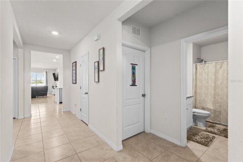House in Haines City, Florida 4 bedrooms, 173.45 sq.m. № 1825100 - photo 6