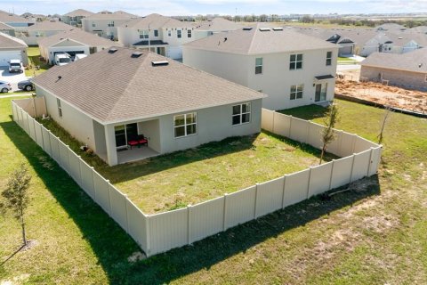 House in Haines City, Florida 4 bedrooms, 173.45 sq.m. № 1825100 - photo 28