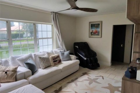 Casa en venta en Miami Springs, Florida, 3 dormitorios, 154.5 m2 № 1821590 - foto 26