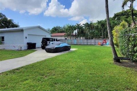 Casa en venta en Miami Springs, Florida, 3 dormitorios, 154.5 m2 № 1821590 - foto 5