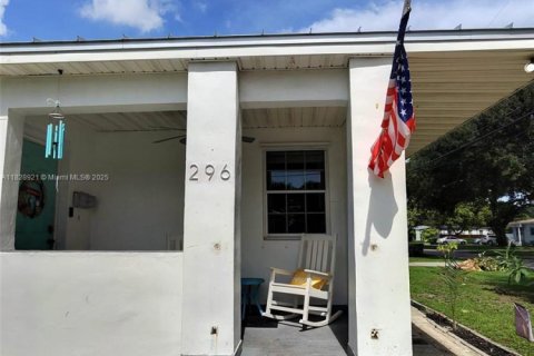 Casa en venta en Miami Springs, Florida, 3 dormitorios, 154.5 m2 № 1821590 - foto 3