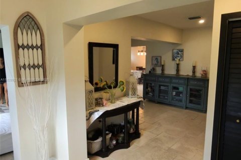 Casa en venta en Miami Springs, Florida, 3 dormitorios, 154.5 m2 № 1821590 - foto 29