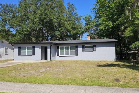 Casa en alquiler en Leesburg, Florida, 4 dormitorios, 183.76 m2 № 1900808 - foto 1