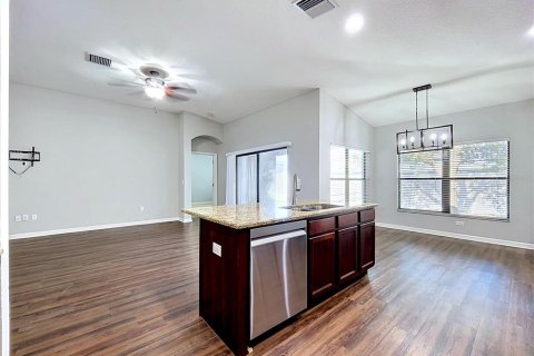 Casa en venta en Spring Hill, Florida, 4 dormitorios, 194.26 m2 № 2158019 - foto 24