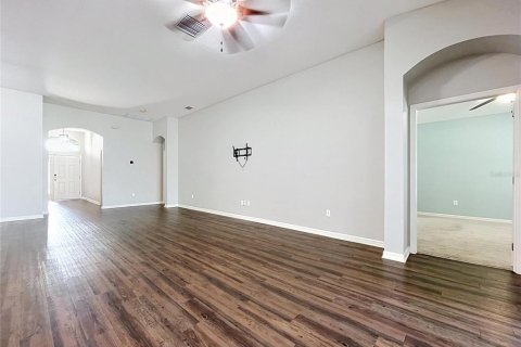Casa en venta en Spring Hill, Florida, 4 dormitorios, 194.26 m2 № 2158019 - foto 8