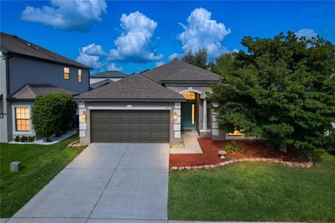 Casa en Spring Hill, Florida 4 dormitorios, 194.26 m2 № 2158019