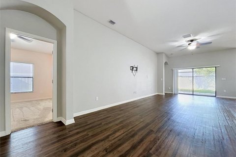 Casa en venta en Spring Hill, Florida, 4 dormitorios, 194.26 m2 № 2158019 - foto 7
