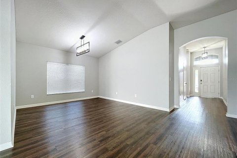 Casa en venta en Spring Hill, Florida, 4 dormitorios, 194.26 m2 № 2158019 - foto 11