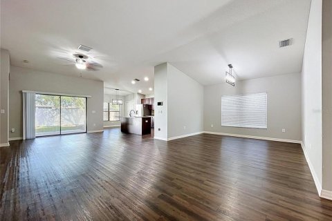 Casa en venta en Spring Hill, Florida, 4 dormitorios, 194.26 m2 № 2158019 - foto 13