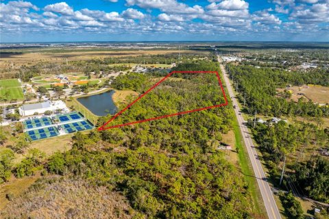 Commercial property in Englewood, Florida № 2226778 - photo 4