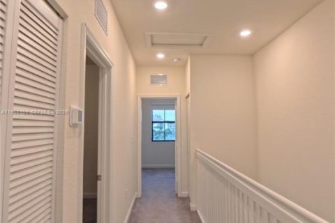 Купить таунхаус в Хайалиа, Флорида 3 спальни, 131.18м2, № 2009900 - фото 18