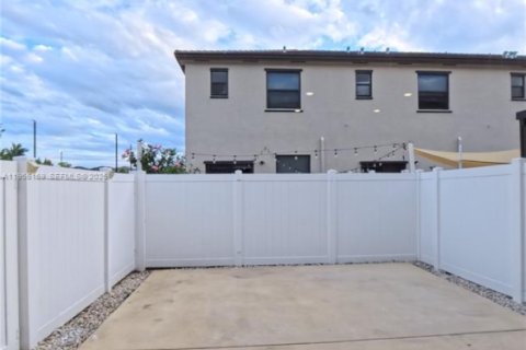 Купить таунхаус в Хайалиа, Флорида 3 спальни, 131.18м2, № 2009900 - фото 24