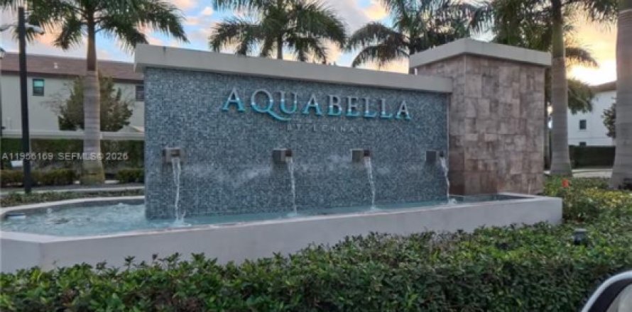 Таунхаус в Хайалиа, Флорида 3 спальни, 131.18м2 № 2009900