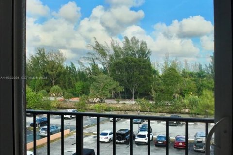 Copropriété à louer à Miami, Floride: 3 chambres, 96.15 m2 № 1976684 - photo 27