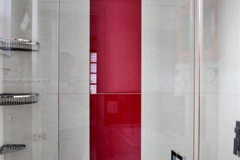 Copropriété à louer à Miami, Floride: 3 chambres, 96.15 m2 № 1976684 - photo 4