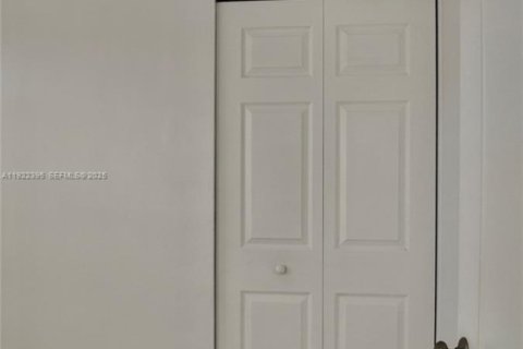 Copropriété à louer à Miami, Floride: 3 chambres, 96.15 m2 № 1976684 - photo 29