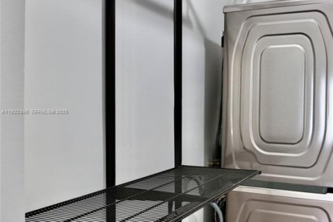 Copropriété à louer à Miami, Floride: 3 chambres, 96.15 m2 № 1976684 - photo 10