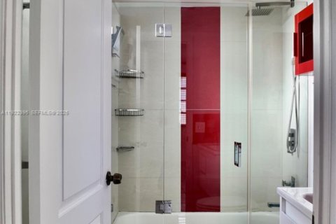 Copropriété à louer à Miami, Floride: 3 chambres, 96.15 m2 № 1976684 - photo 3