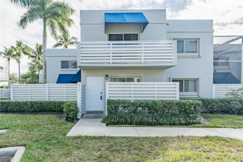 Adosado en Plantation, Florida 3 dormitorios, 151.62 m2 № 2004568