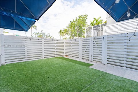 Adosado en venta en Plantation, Florida, 3 dormitorios, 151.62 m2 № 2004568 - foto 24