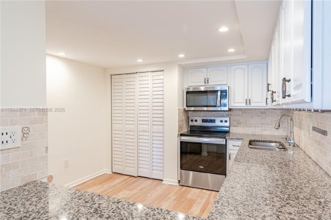 Adosado en venta en Plantation, Florida, 3 dormitorios, 151.62 m2 № 2004568 - foto 6