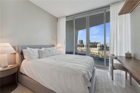 Condo in Sunny Isles Beach, Florida, 4 bedrooms  № 1944988 - photo 21