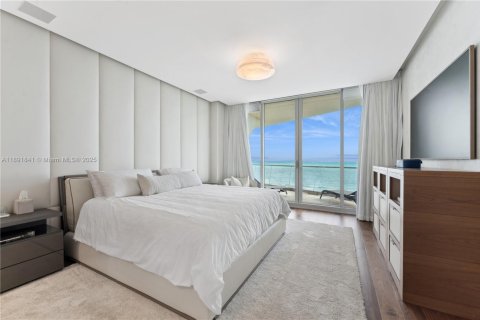 Condo in Sunny Isles Beach, Florida, 4 bedrooms  № 1944988 - photo 10