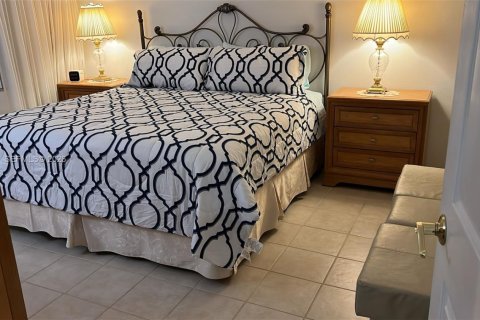 Copropriété à vendre à Lauderdale-by-the-Sea, Floride: 2 chambres, 92.9 m2 № 2010388 - photo 28