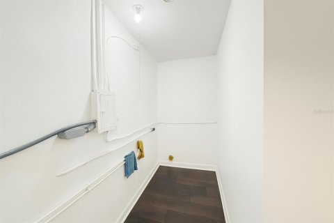 Casa en alquiler en Saint Petersburg, Florida, 3 dormitorios, 101.45 m2 № 1885159 - foto 12