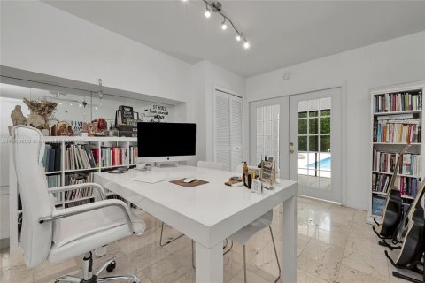 Casa en alquiler en Key Biscayne, Florida, 5 dormitorios, 496.19 m2 № 1958103 - foto 14