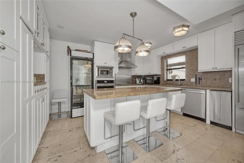 Casa en alquiler en Key Biscayne, Florida, 5 dormitorios, 496.19 m2 № 1958103 - foto 21