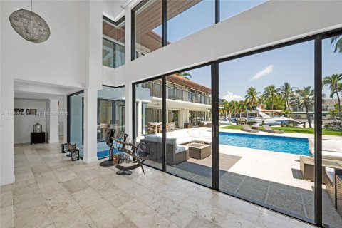 Casa en alquiler en Key Biscayne, Florida, 5 dormitorios, 496.19 m2 № 1958103 - foto 12