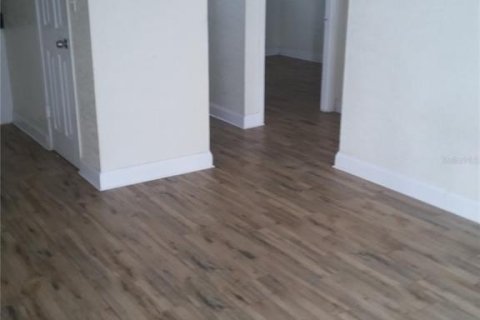 Apartamento en alquiler en Titusville, Florida, 2 dormitorios, 65.96 m2 № 2105213 - foto 3