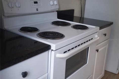 Apartamento en alquiler en Titusville, Florida, 2 dormitorios, 65.96 m2 № 2105213 - foto 5