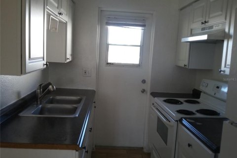 Apartamento en alquiler en Titusville, Florida, 2 dormitorios, 65.96 m2 № 2105213 - foto 4