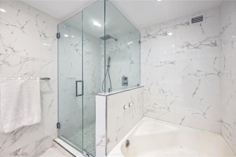 Купить кондоминиум в Майами-Бич, Флорида 1 спальня, 144.93м2, № 2054604 - фото 19