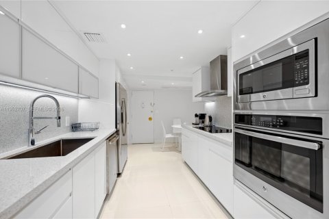 Купить кондоминиум в Майами-Бич, Флорида 1 спальня, 144.93м2, № 2054604 - фото 16