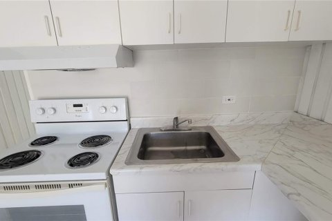 Dúplex en venta en Clermont, Florida, 2 dormitorios, 46.45 m2 № 1817403 - foto 6