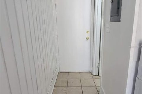 Dúplex en venta en Clermont, Florida, 2 dormitorios, 46.45 m2 № 1817403 - foto 3