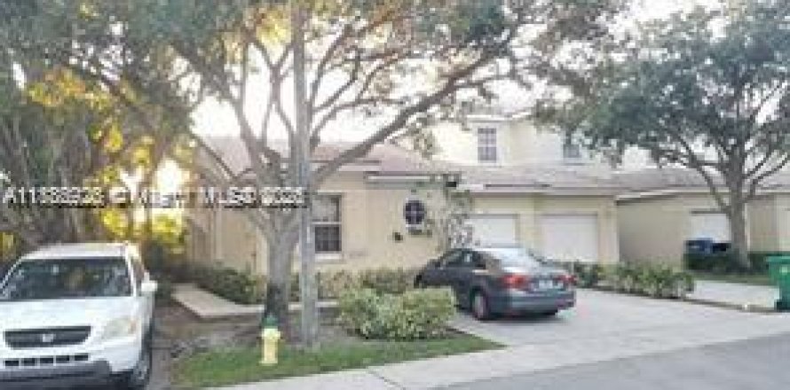 Touwnhouse à Lauderhill, Floride 2 chambres, 114.83 m2 № 1932725