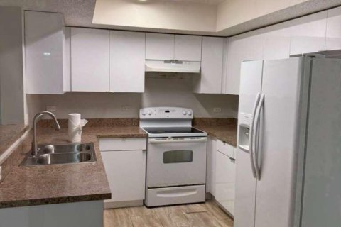 Condo à Hollywood, Floride, 2 chambres  № 2077676
