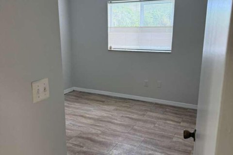 Copropriété à louer à Hollywood, Floride: 2 chambres, 82.13 m2 № 2077676 - photo 12