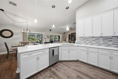 Villa ou maison à vendre à Port Charlotte, Floride: 5 chambres, 274.15 m2 № 2351857 - photo 12