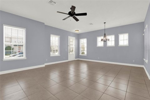 Touwnhouse à vendre à Orlando, Floride: 3 chambres, 177.07 m2 № 2387348 - photo 7