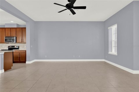 Touwnhouse à vendre à Orlando, Floride: 3 chambres, 177.07 m2 № 2387348 - photo 9
