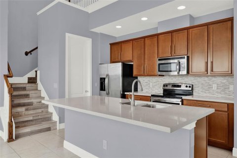 Touwnhouse à vendre à Orlando, Floride: 3 chambres, 177.07 m2 № 2387348 - photo 17