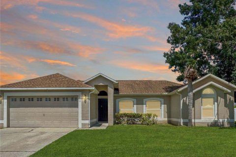 Casa en venta en Kissimmee, Florida, 3 dormitorios, 153.1 m2 № 1912138 - foto 1