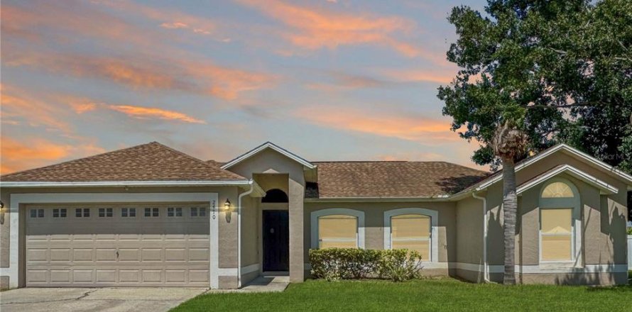 Casa en Kissimmee, Florida 3 dormitorios, 153.1 m2 № 1912138