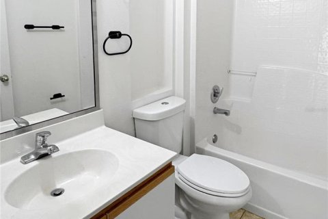 Casa en venta en Kissimmee, Florida, 3 dormitorios, 153.1 m2 № 1912138 - foto 11